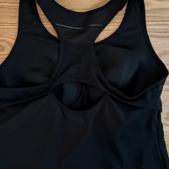 Athleta NWOT Full Throttle Tank (M) - Picture 6 of 15